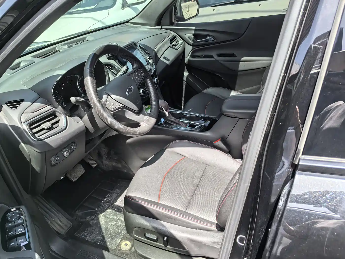 Chevrolet Equinox 2021 550T RS Smart Tuojie Edition фото 7