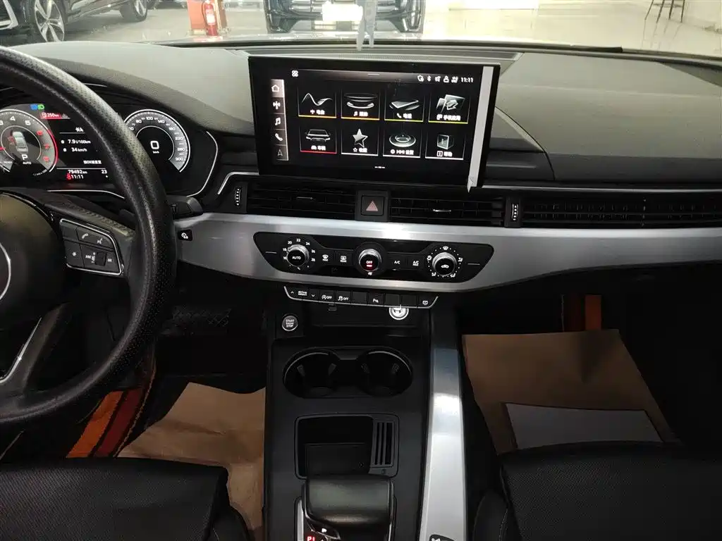 AUDI A4L