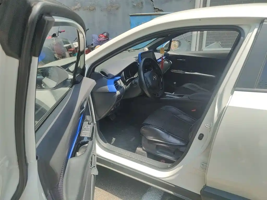 Toyota IZOA 2018 2.0L Yichi Edition China V фото 14