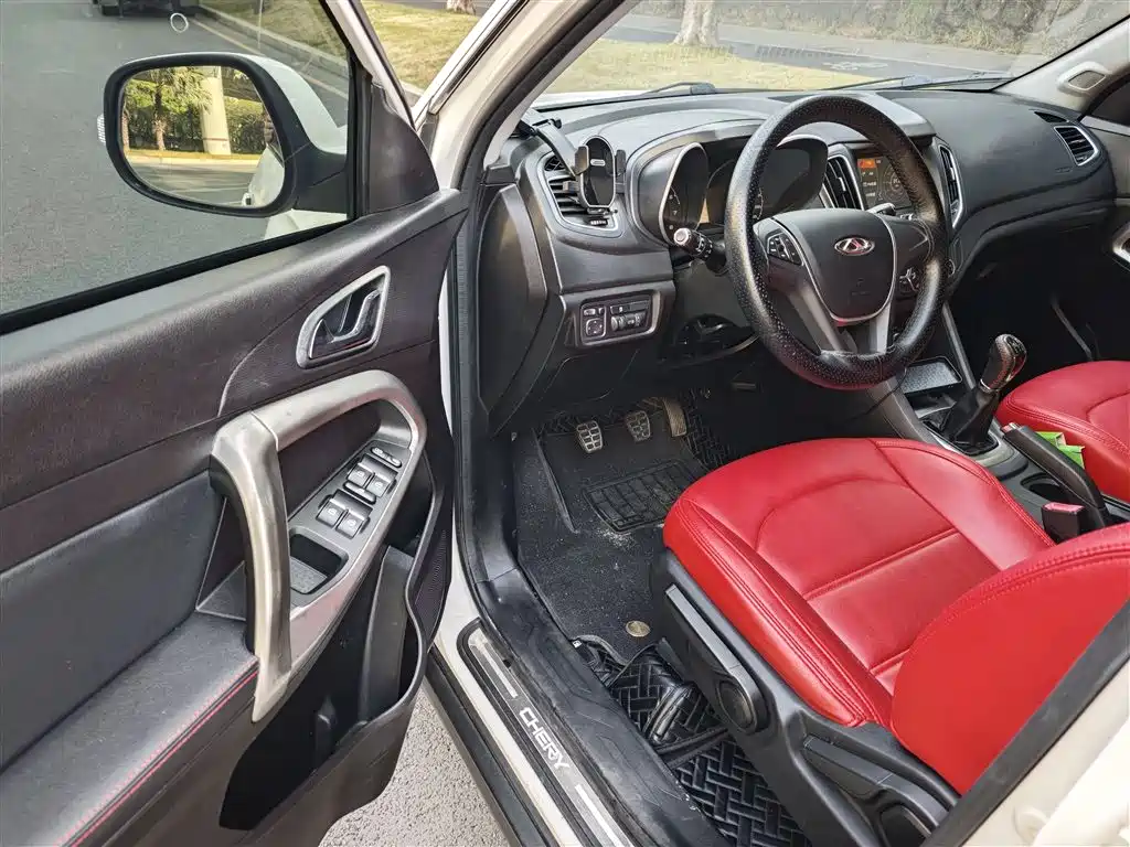 CHERY TIGGO 5