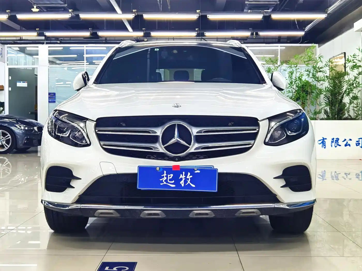 Mercedes-Benz GLC 2017 GLC 260 4MATIC Luxury фото 2
