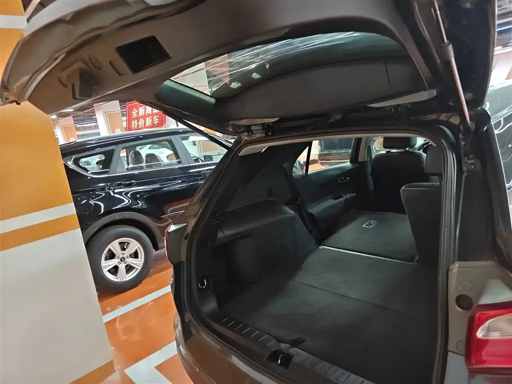 Chevrolet Equinox 2018 535T Automatic Frontier Edition фото 6