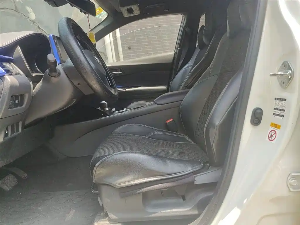 Toyota IZOA 2018 2.0L Yichi Edition China V фото 8