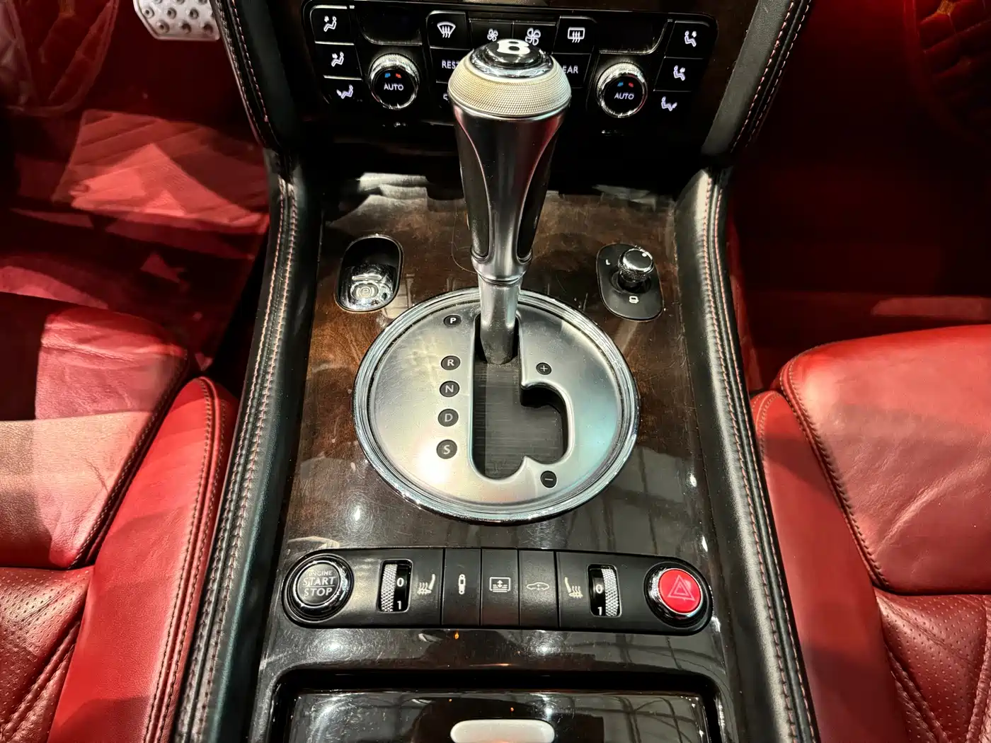 Bentley Flying Spur 2011 2010 6.0T 4-seater Version