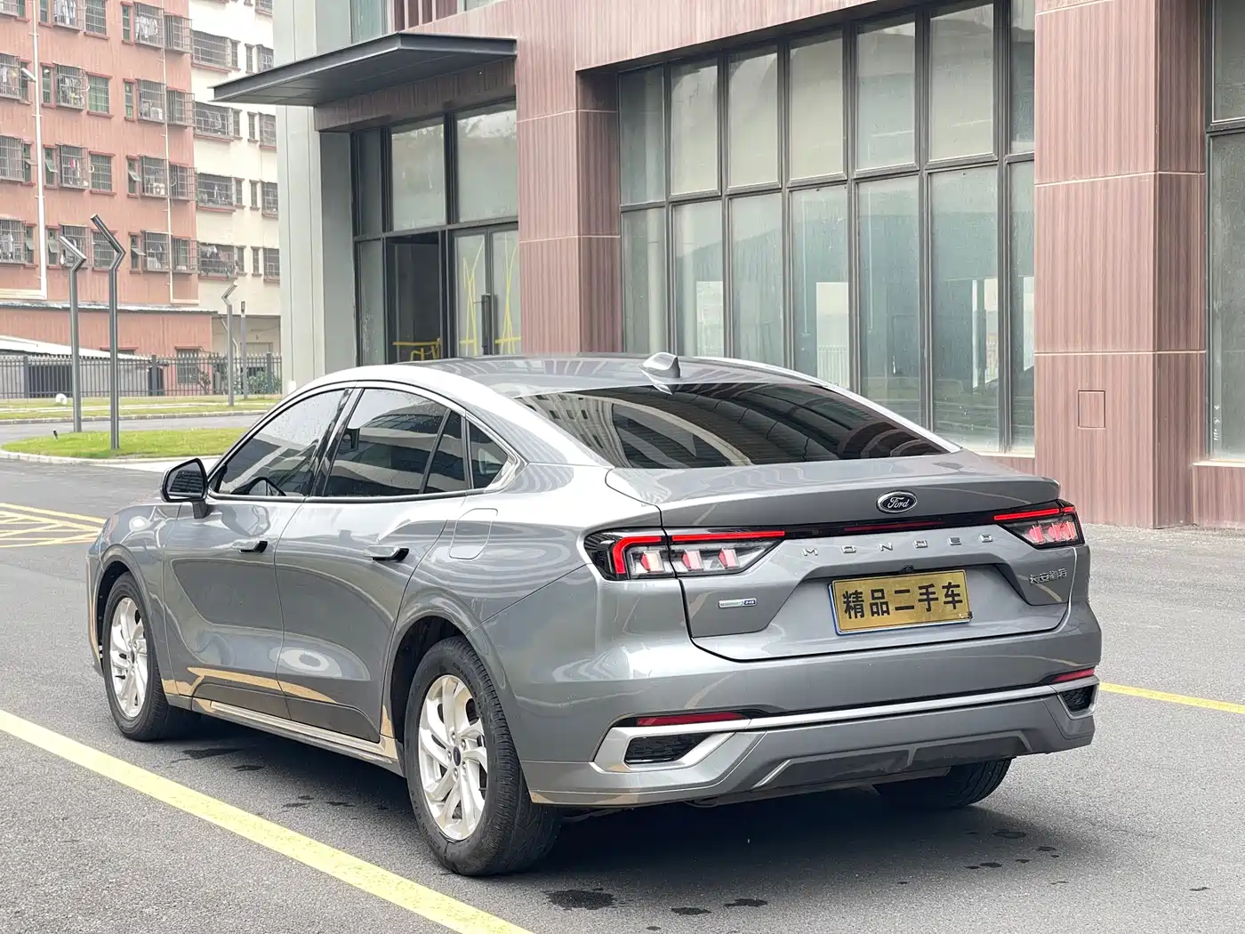 FORD MONDEO