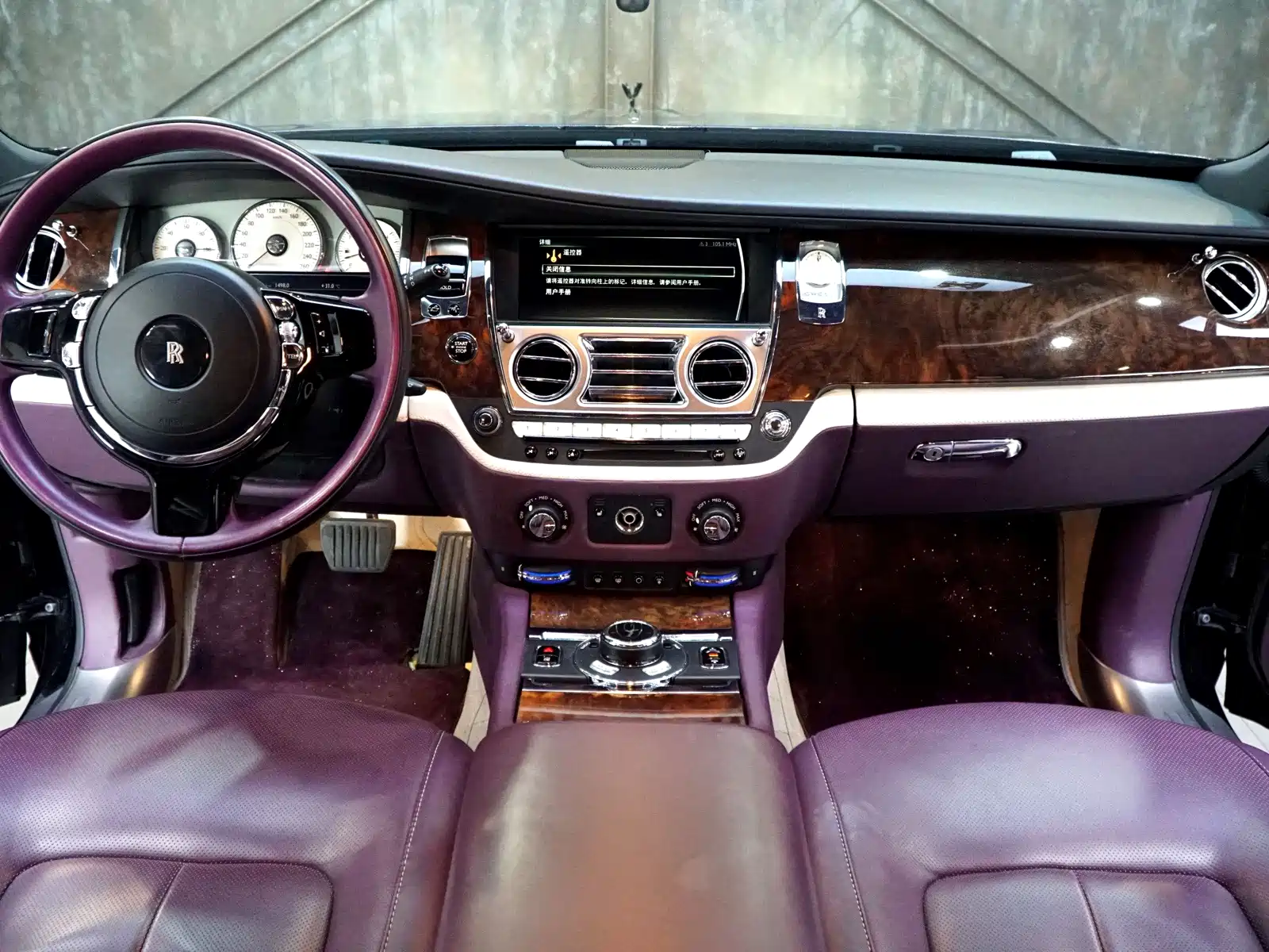 Фото 7 - Rolls-Royce Ghost