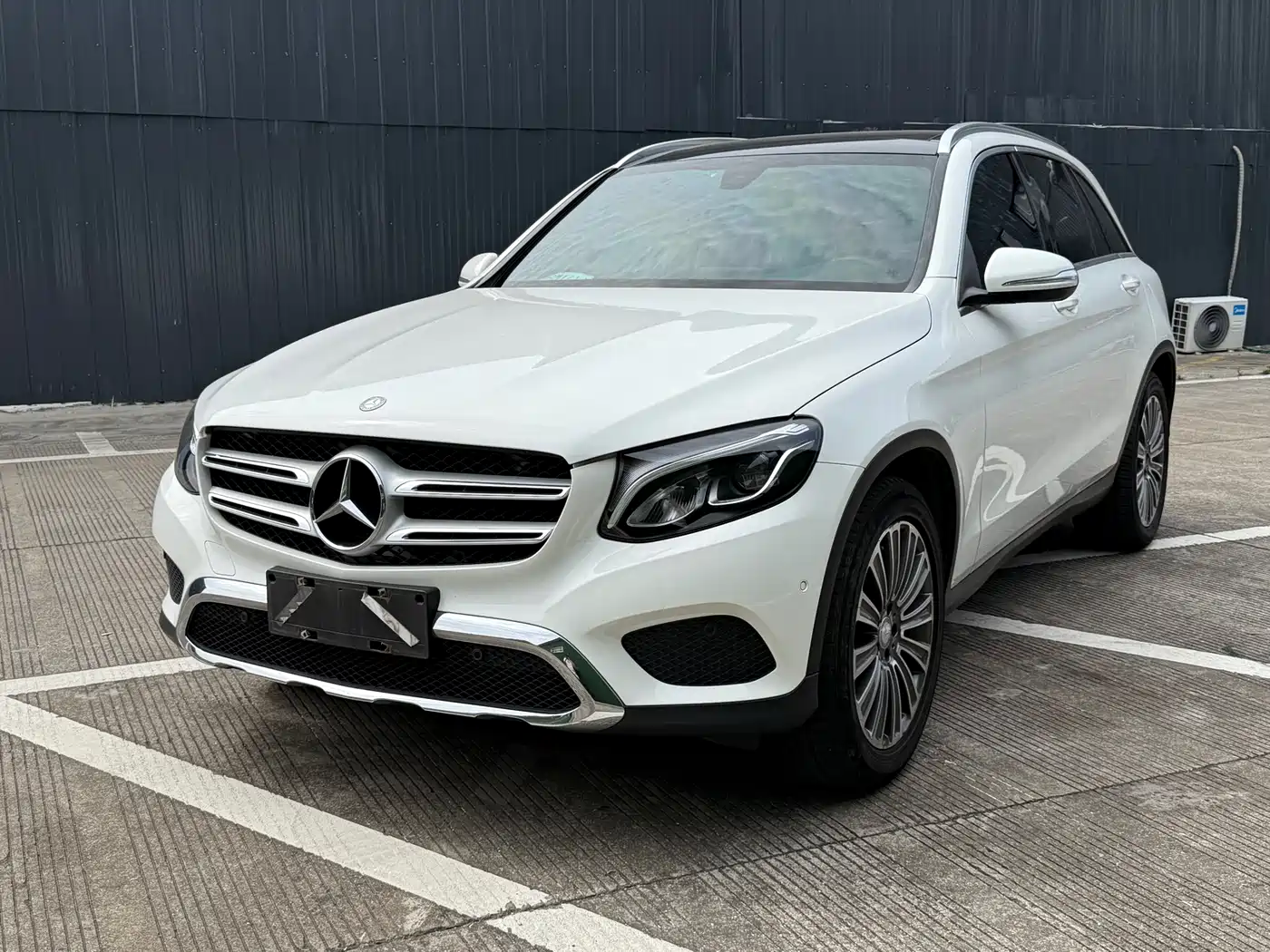 Mercedes-Benz GLC 2016 GLC 200 4MATIC