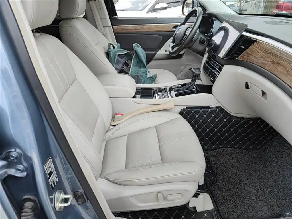 GAC Trumpchi Trumpchi GS8 2017 320T 2WD Luxury Smart Connect (7-seater) фото 25