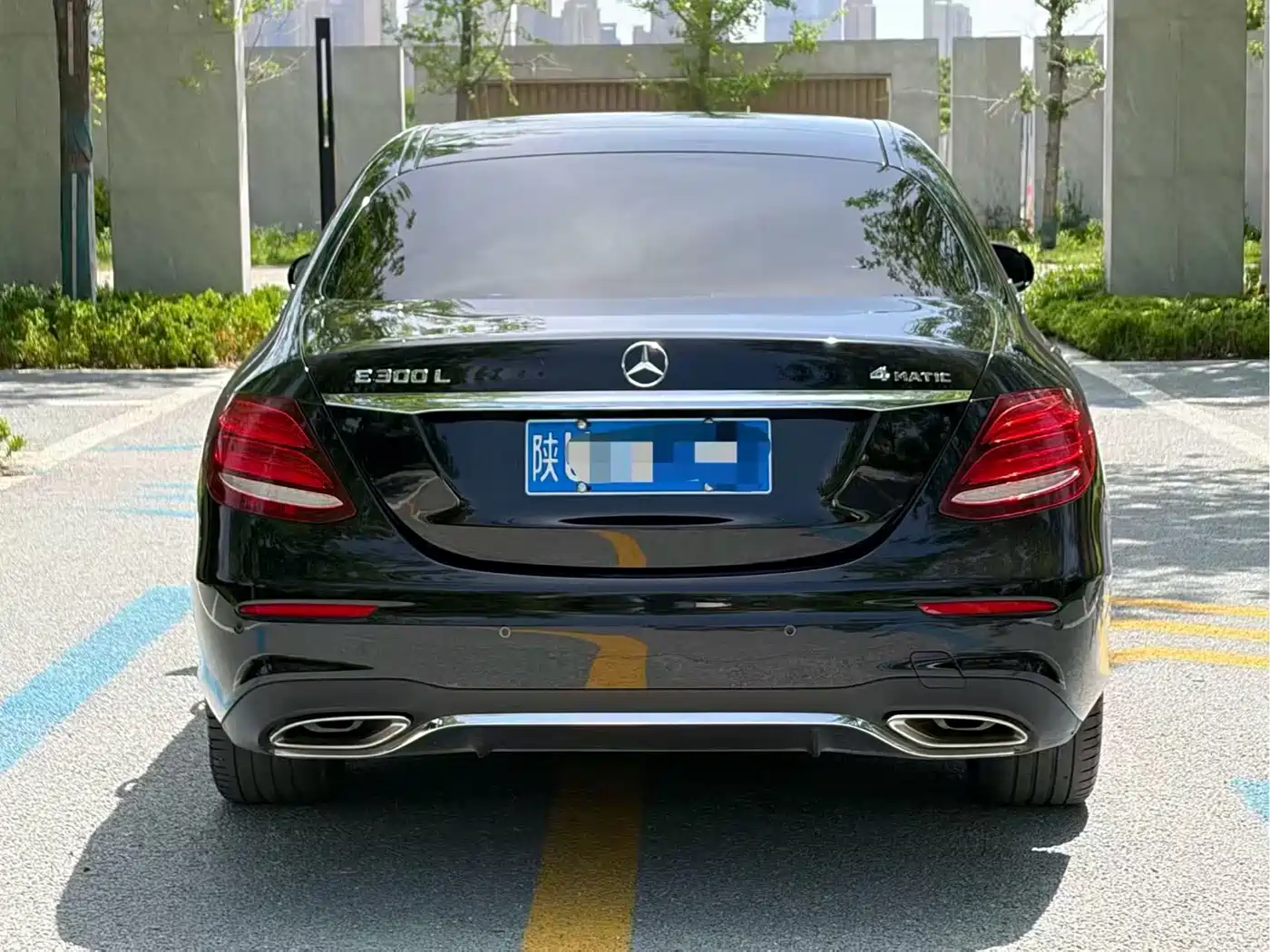 Mercedes-Benz E-Class 2017 E 300 L Sport Fashion фото 9