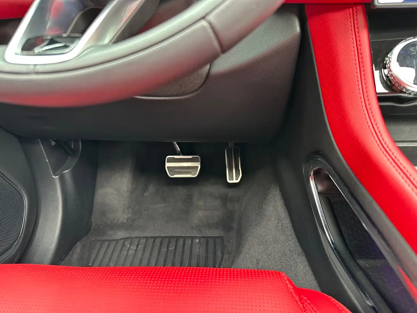 Jaguar F-PACE 2024 P250 R-Dynamic HSE фото 41