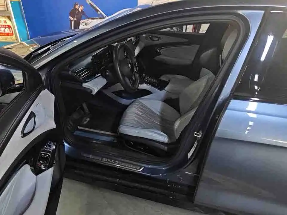BYD Seal 2022 700km Long Range RWD Edition фото 5