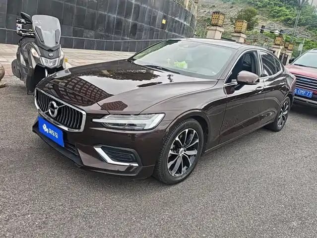 Volvo S60 2020 T4 Momentum Luxury Edition