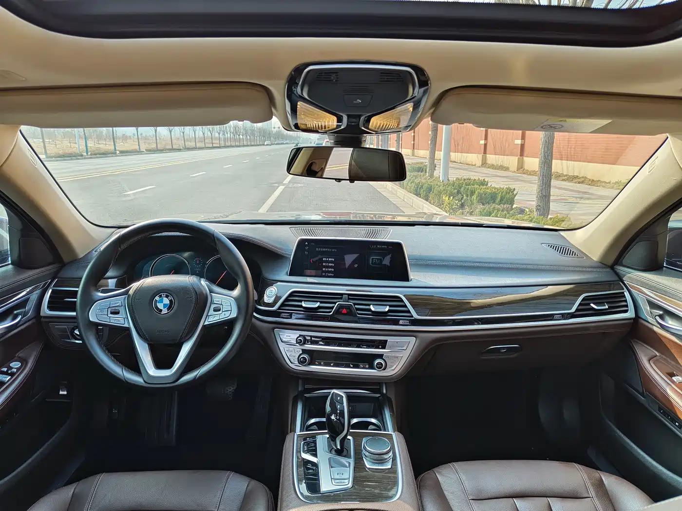 BMW 7 Series 2018 730Li Leading Type Excellence Package фото 19