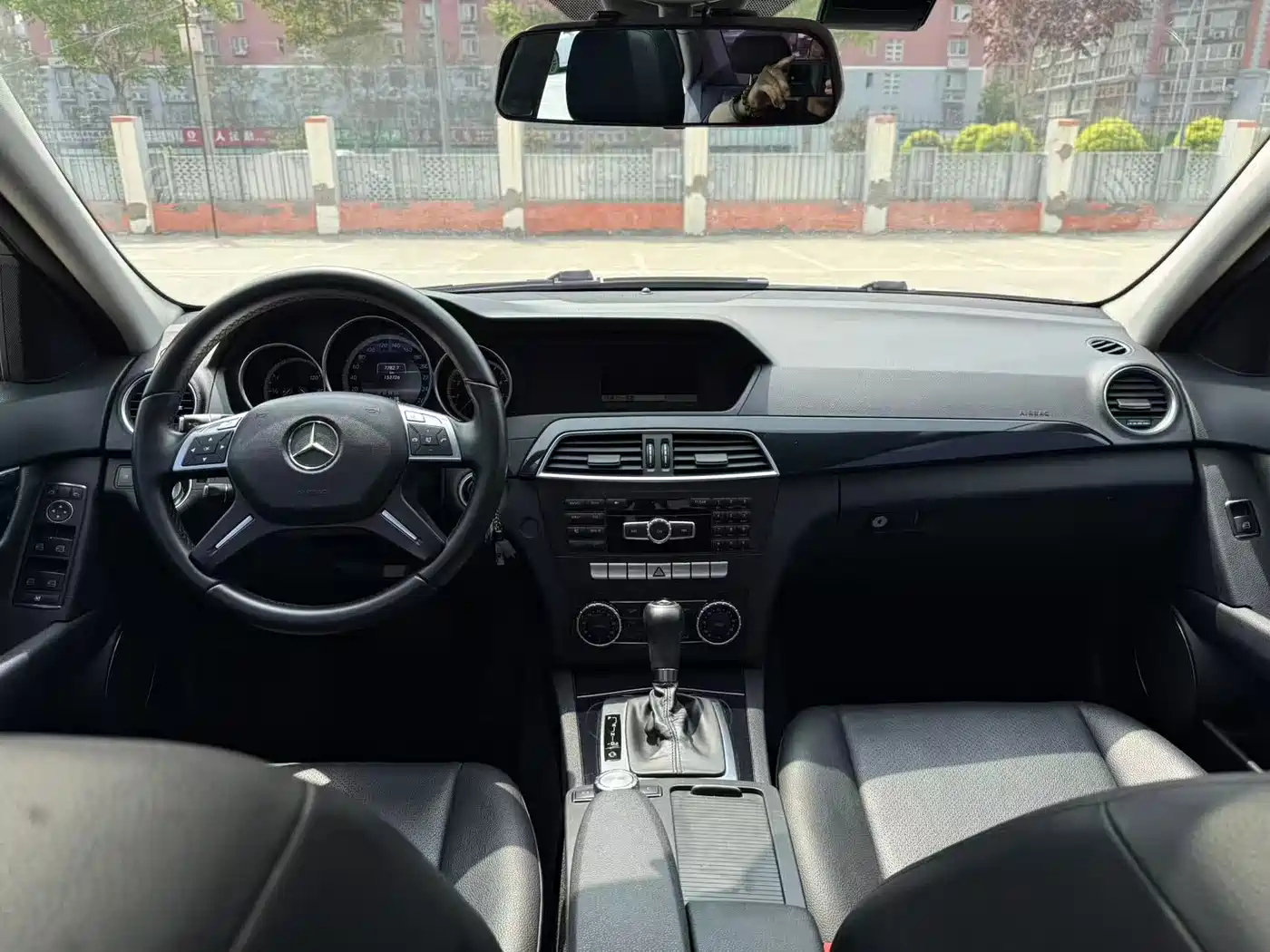 Mercedes-Benz C-Class 2013 Model C 180 CGI Classic фото 11