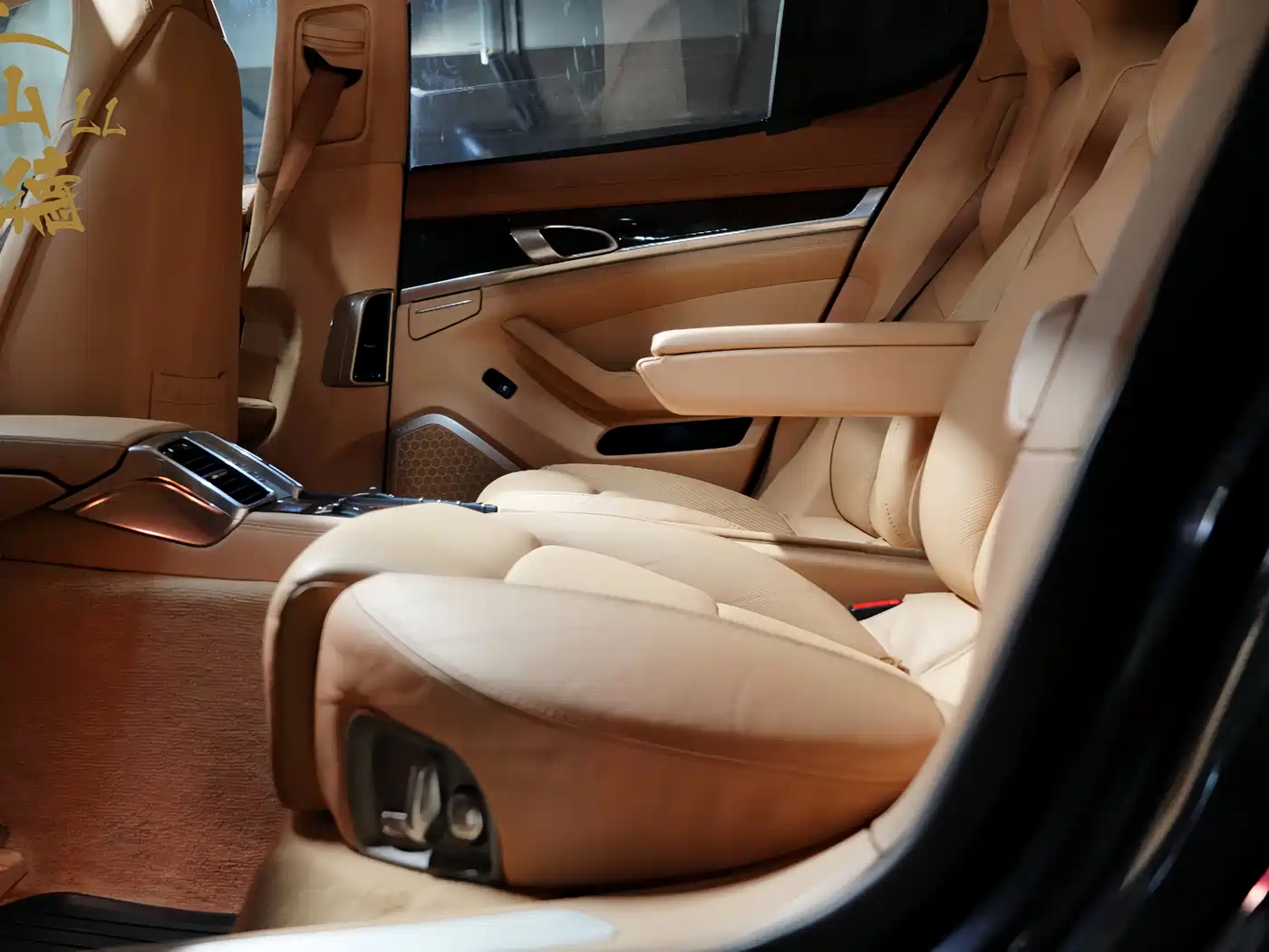 Porsche Panamera 2012 Panamera Turbo S 4.8T фото 23