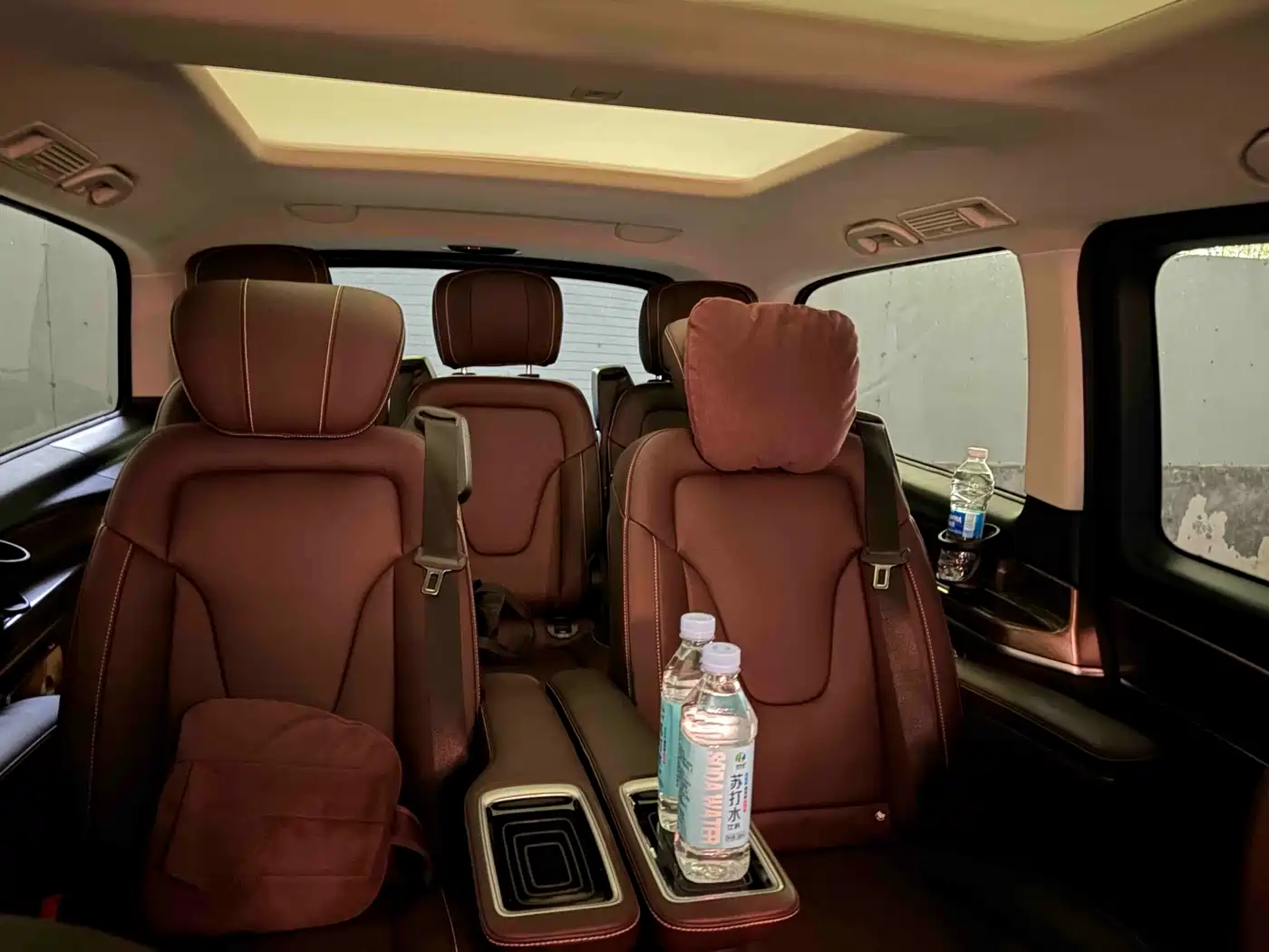 Mercedes-Benz V-Class 2022 V 260 L Long Wheelbase Prestige Edition фото 6