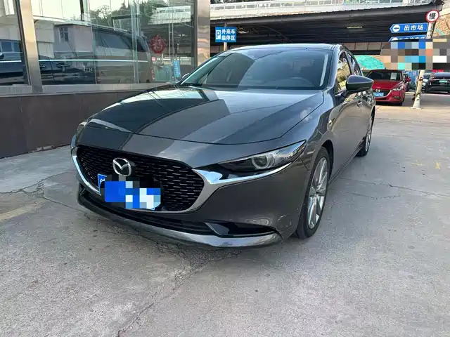 Mazda 3 Axela 2022