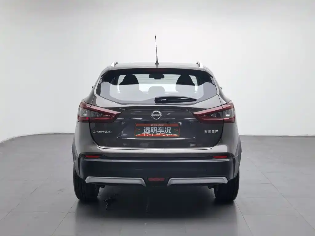 Фото 4 - Nissan Qashqai