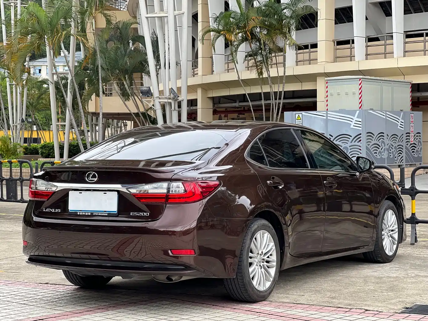 Lexus ES 2015 200 Comfort Edition фото 12
