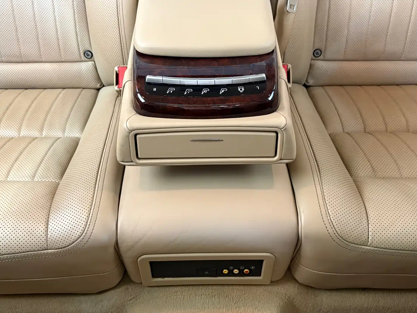 Mercedes-Benz S-Class 2010 S 600 L фото 31