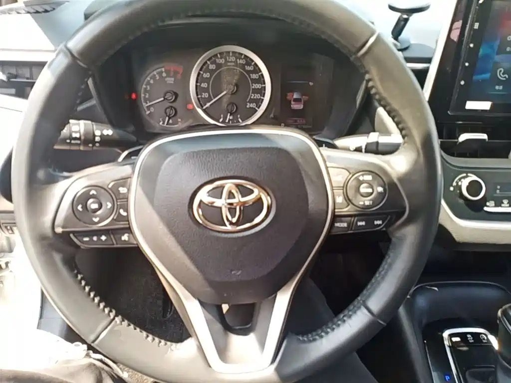 Toyota Corolla 2019 1.2T S-CVT Sport Edition фото 11