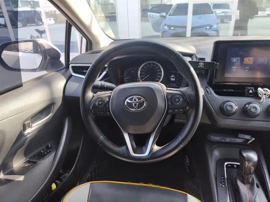 Toyota Corolla 2022 1.2T S-CVT Pioneer PLUS Edition фото 3