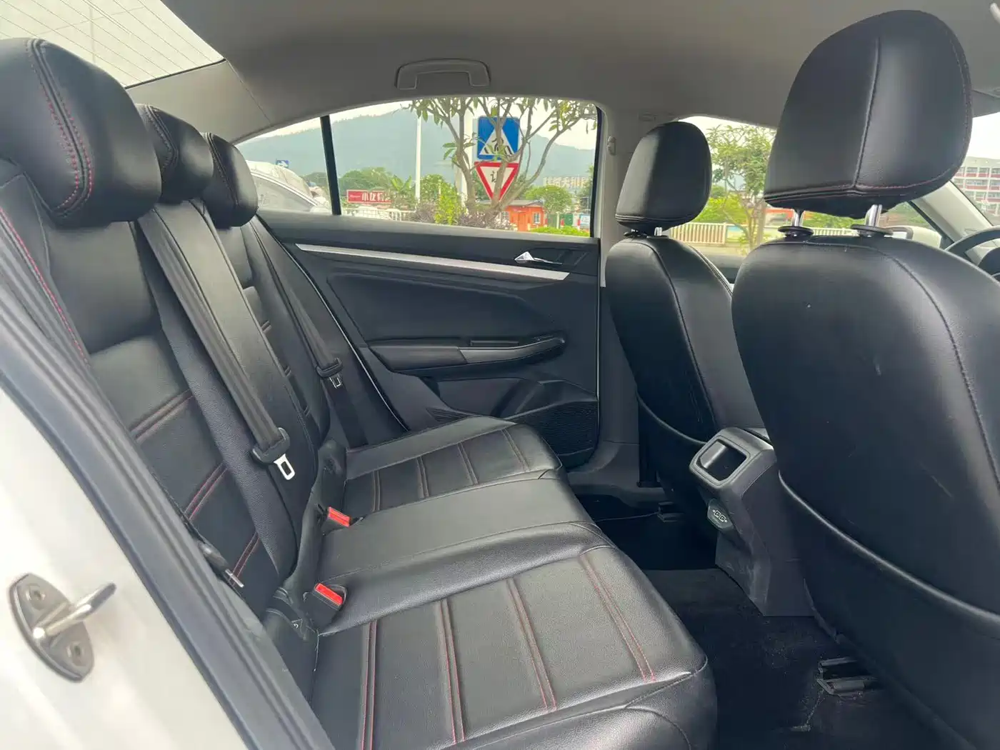 Volkswagen Bora 2020 1.5L Automatic Fashion фото 6