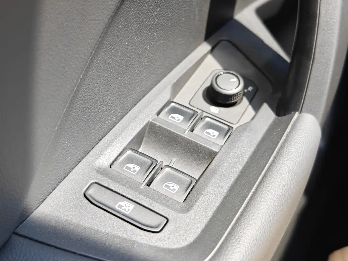 Volkswagen Tharu 2021 280TSI 2WD Luxury Plus фото 30