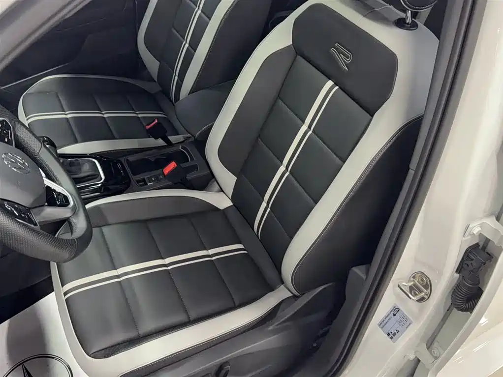 Volkswagen T-ROC 2023 300TSI DSG 2WD Dawn Edition фото 8