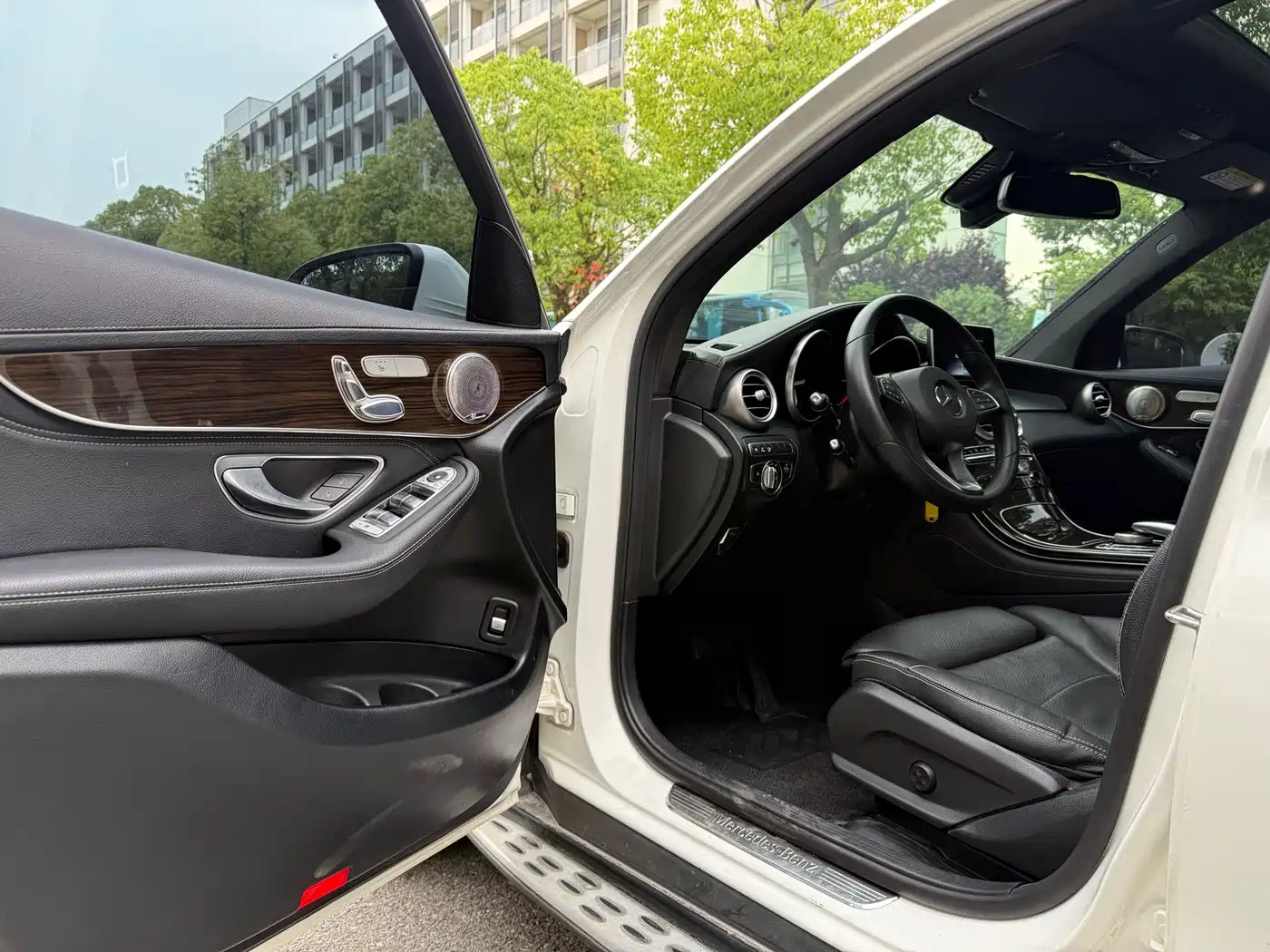 Mercedes-Benz GLC 2018 GLC 260 4MATIC Luxury фото 9