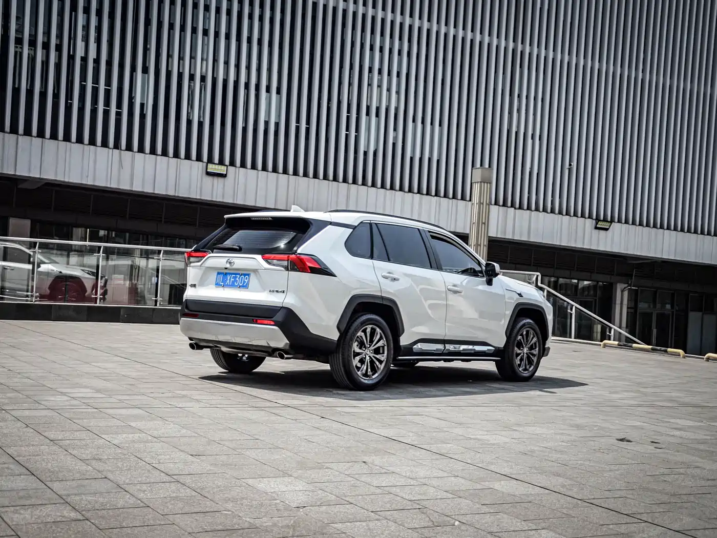 Toyota RAV4 Rongfang 2023 2.0L CVT FWD Style Plus Edition фото 5