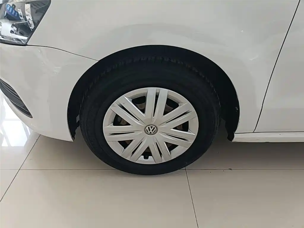 Volkswagen Polo 2018 1.5L Auto Safe Drive фото 23