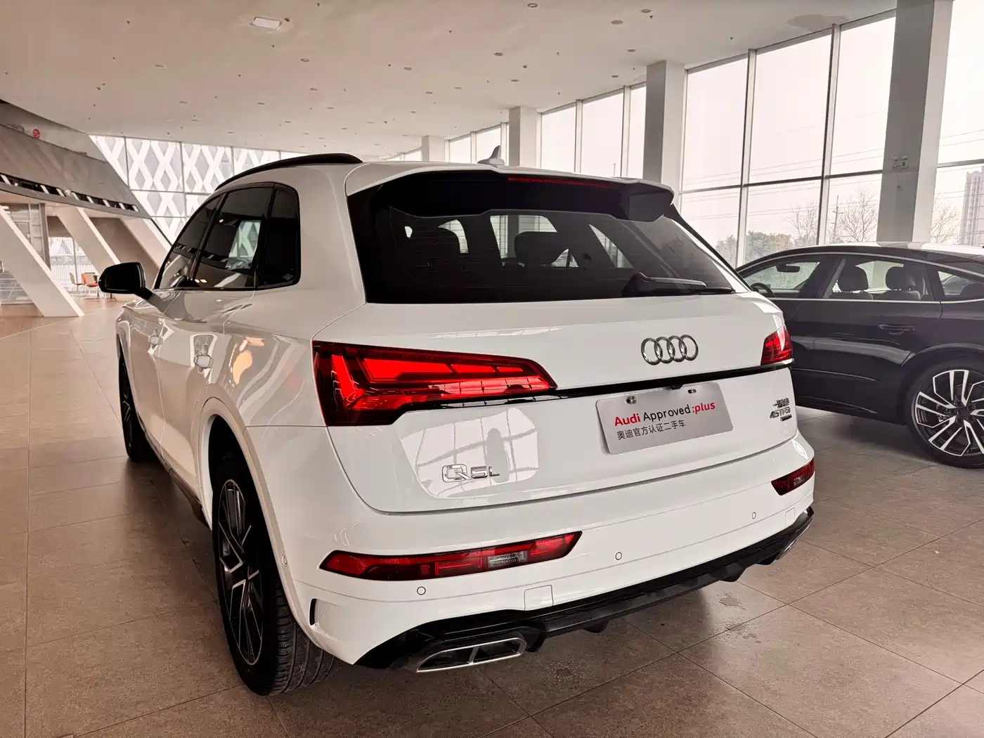 Audi Q5L 2023 45T Luxury Dynamic фото 5
