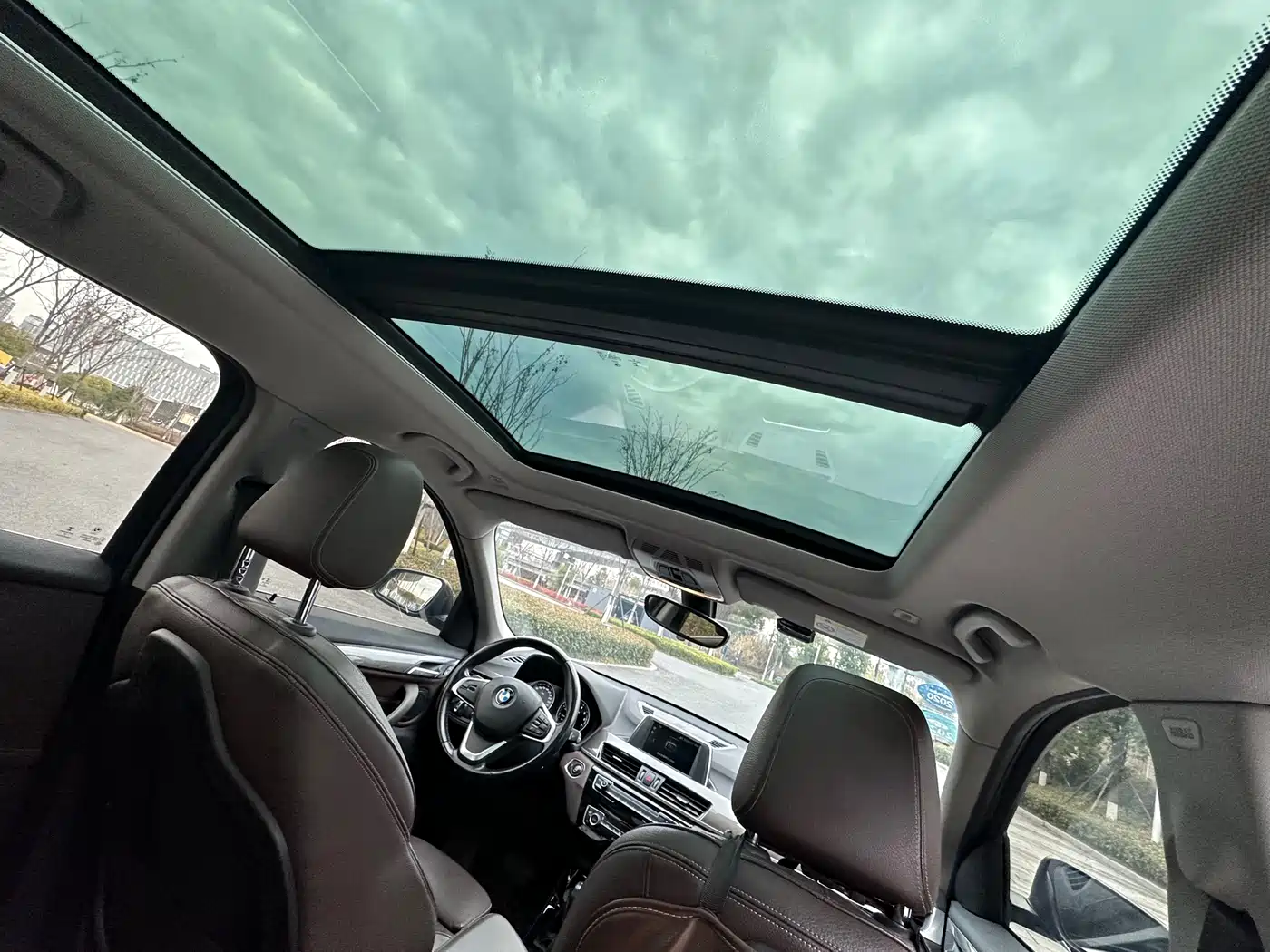 BMW X1 2019 sDrive18Li Premium Model фото 12