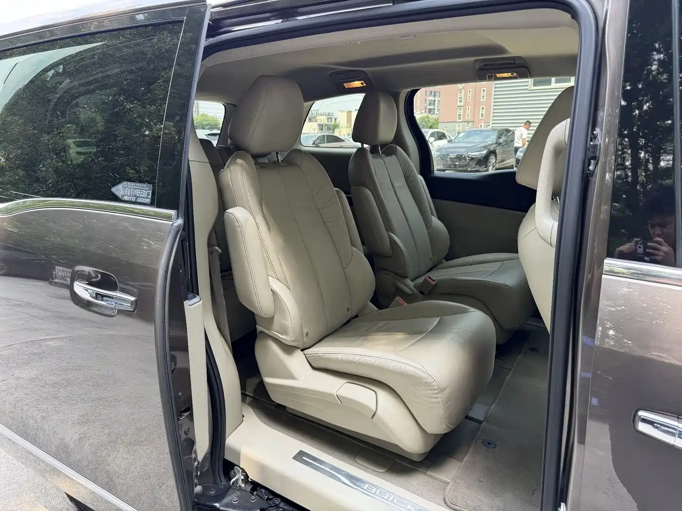 Buick GL8 2017 25S Premium Model China V фото 7