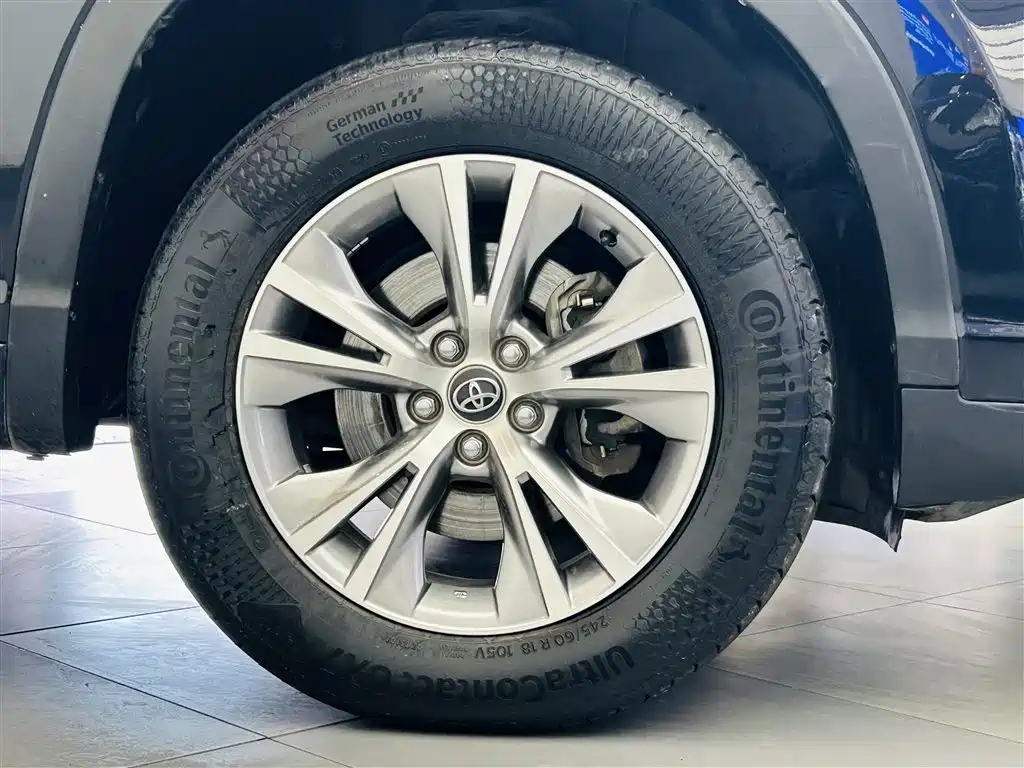 Toyota Highlander 2018 2.0T 4WD Elite 7-seater (China V) фото 10