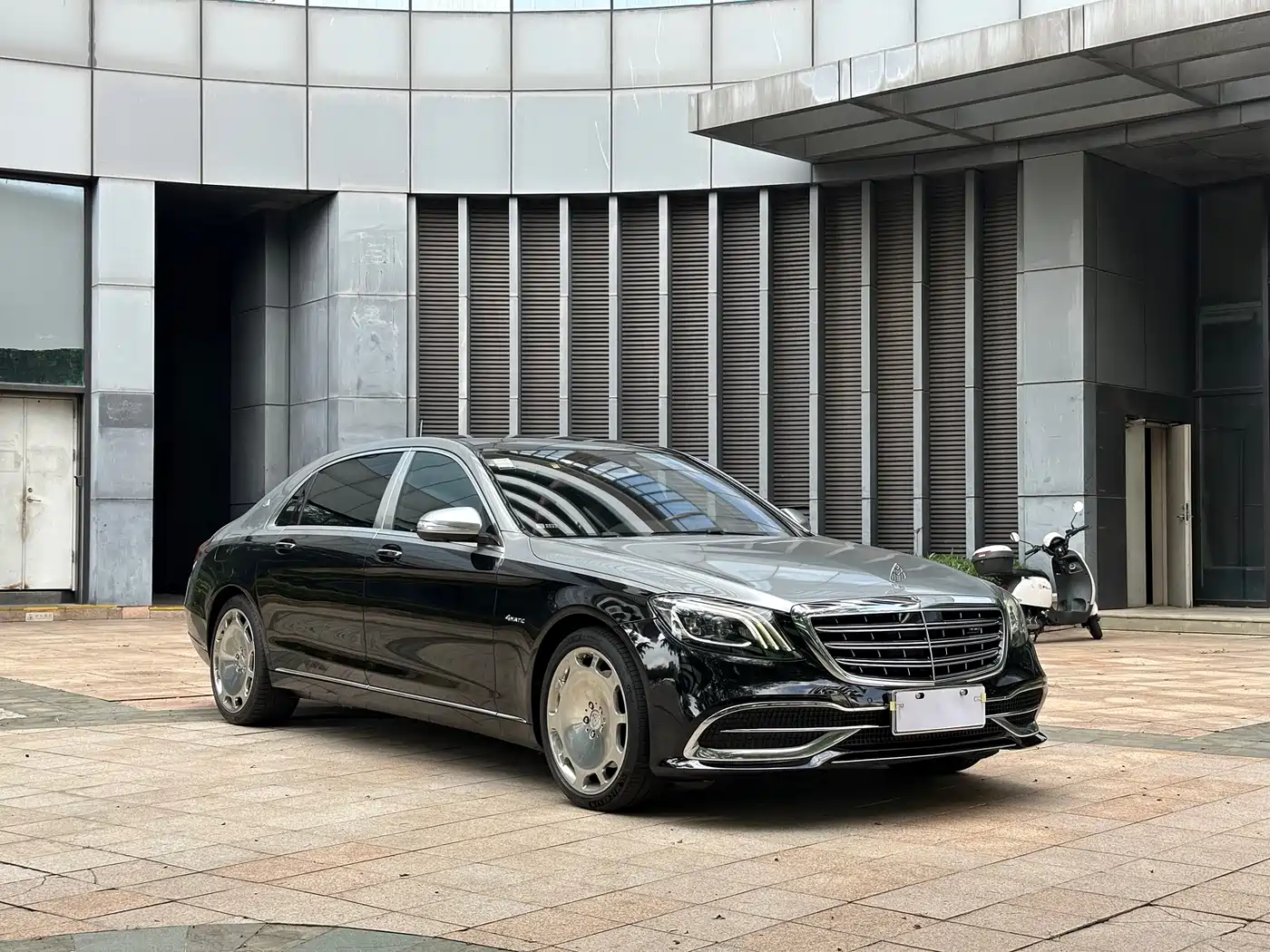 Mercedes-Benz Maybach S-Class 2016 S 400 4MATIC фото 3