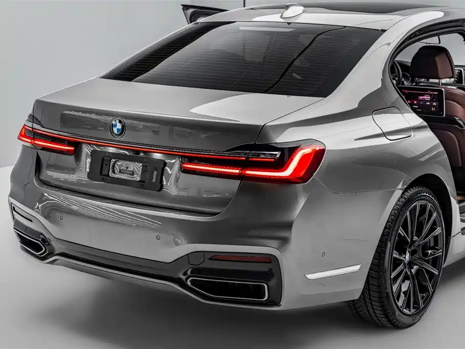 BMW 7 Series 2019 750Li xDrive V8 M Sport Package фото 54