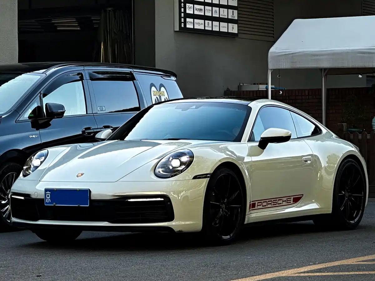 Porsche 911 2020 Carrera 3.0T