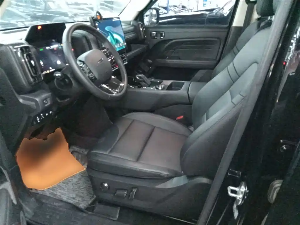 Haval Meng Long NEV 2023 Hi4 102 Explorer Edition фото 15