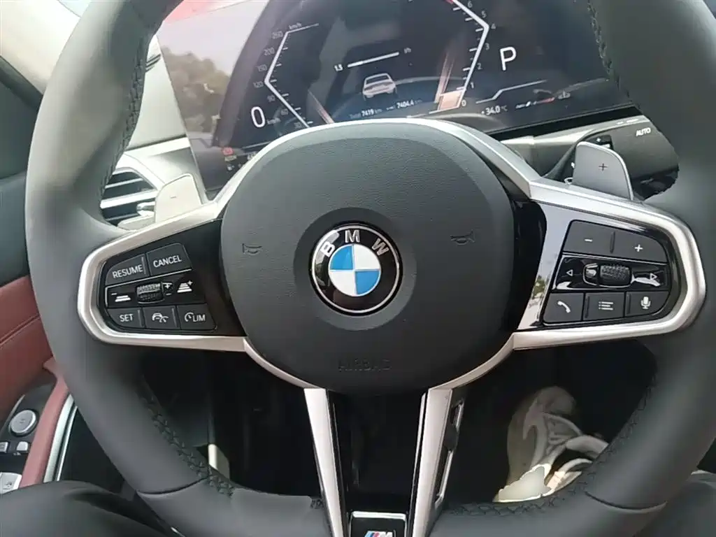 BMW 3 Series 2025 325i M Sport Package фото 11