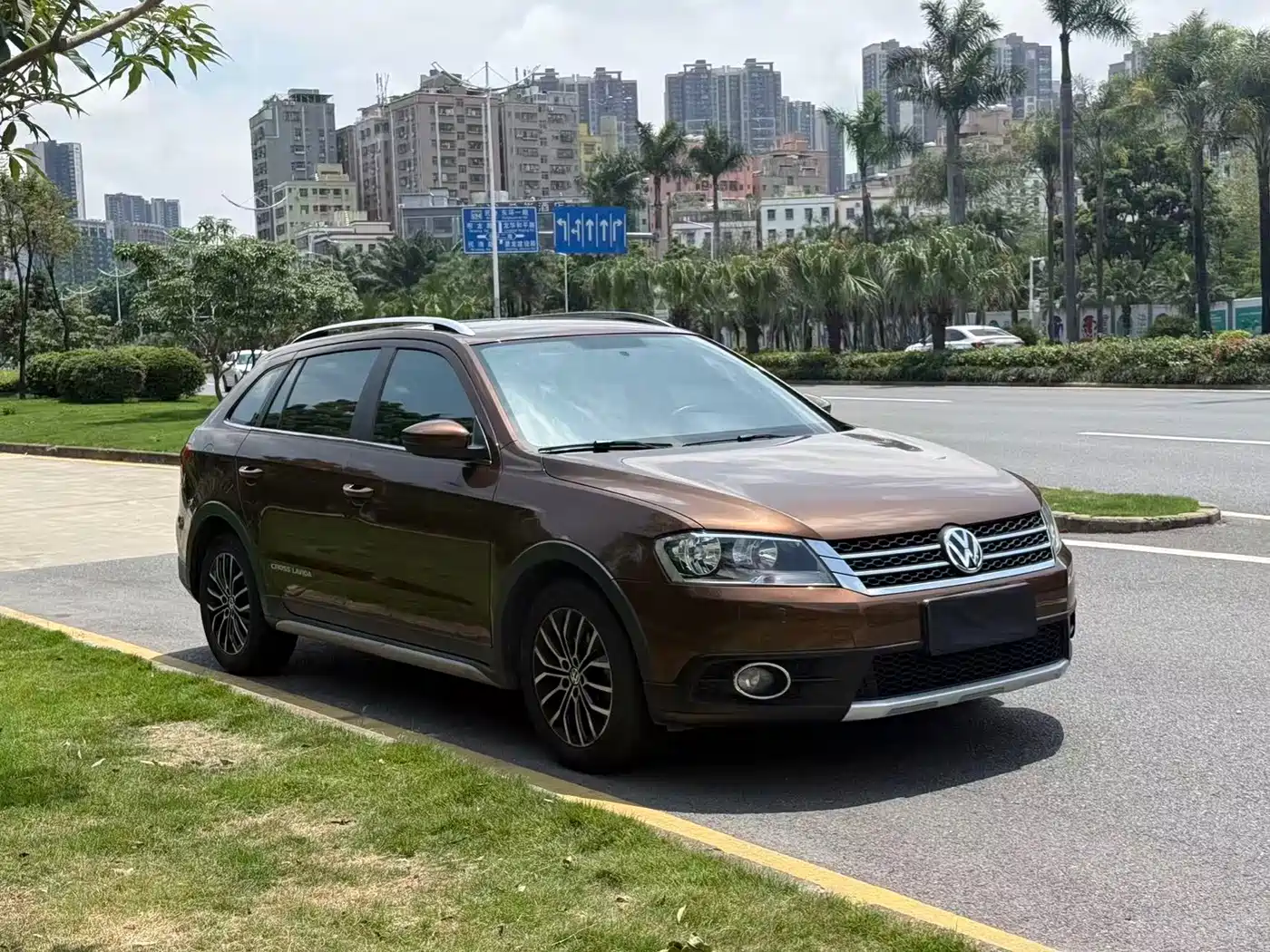 Volkswagen Gran Lavida 2014 1.4TSI DSG фото 14