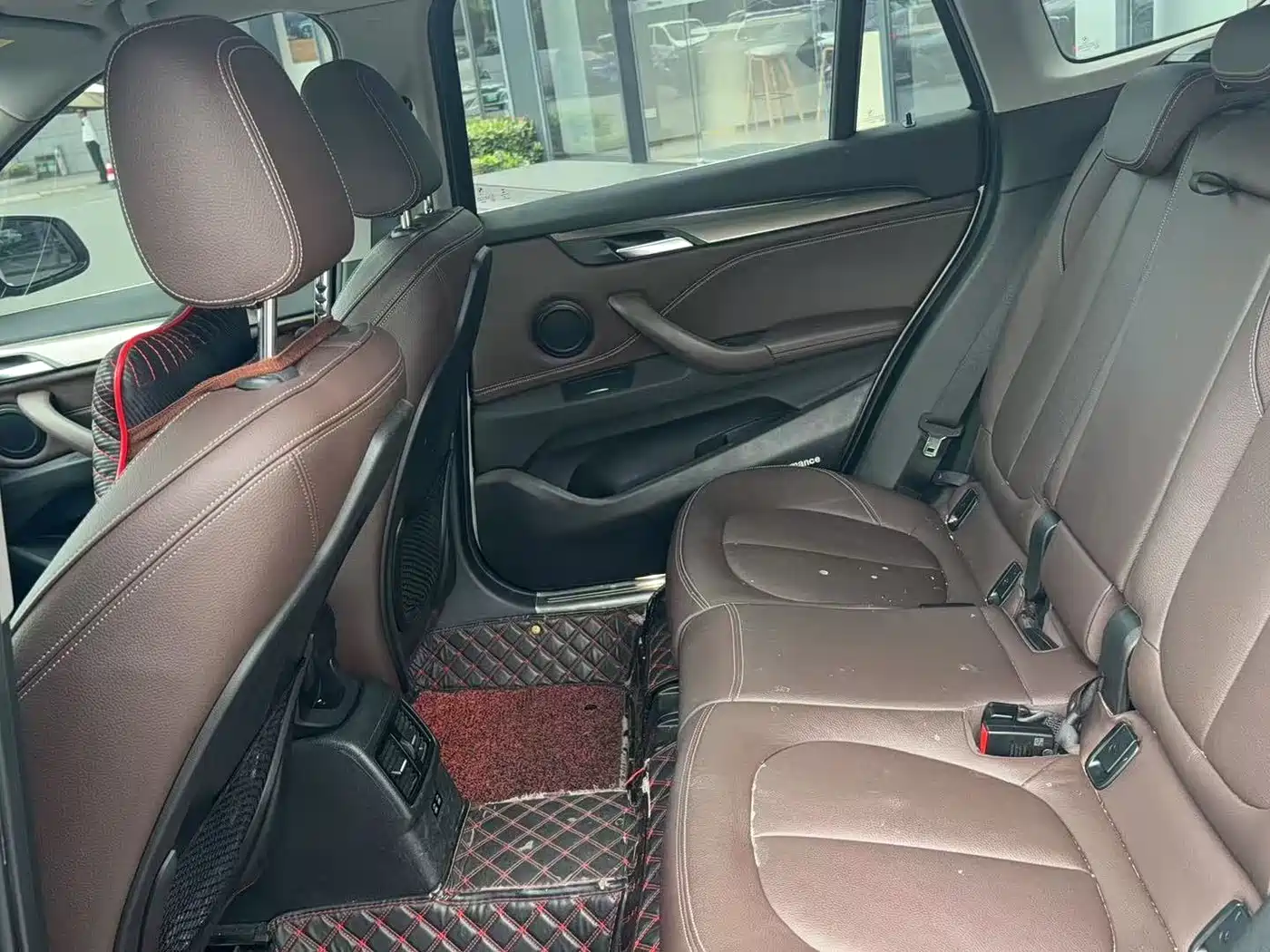 BMW X1 2019 sDrive18Li Premium Model фото 11