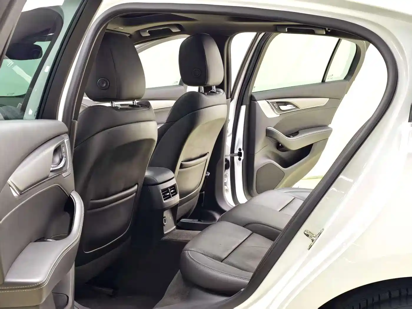Cadillac CT5 2021 28T Luxury фото 8