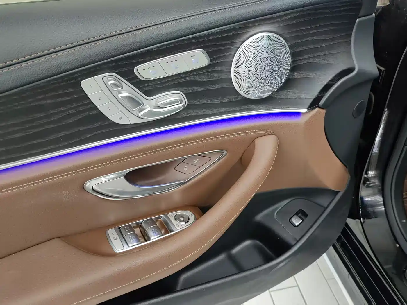 Mercedes-Benz E-Class 2021 E 300 L Sport Luxury Edition фото 15