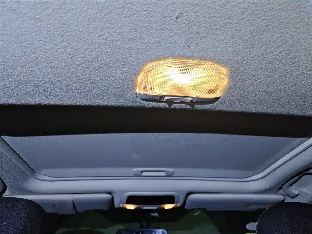 Subaru XV 2016 Model 2.0i Comfort Navigation Edition фото 15