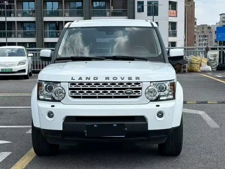 Land Rover Discovery 2013 3.0 SDV6 HSE Diesel фото 2