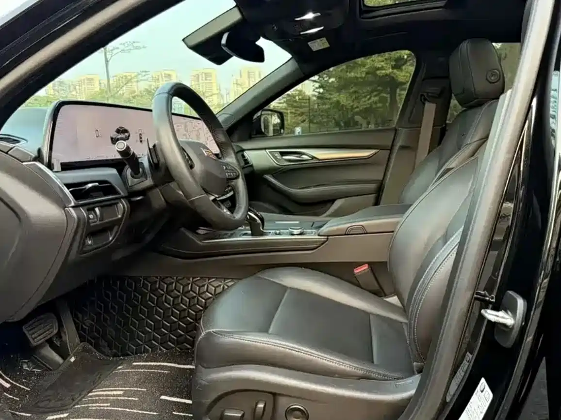 Cadillac CT5 2024 28T Luxury Model Pro фото 7