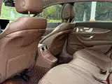 Фото 8 - Mercedes-Benz E-Class