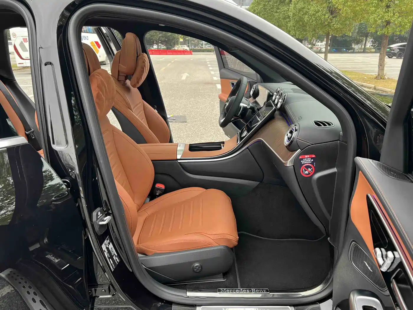 Mercedes-Benz GLC 2024 GLC 300 L 4MATIC Luxury 5-seater фото 6